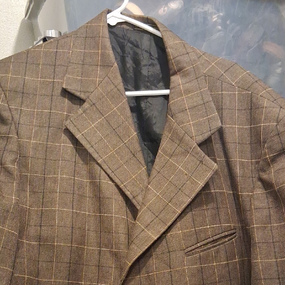 Classic Brown Checkered Men's Blazer